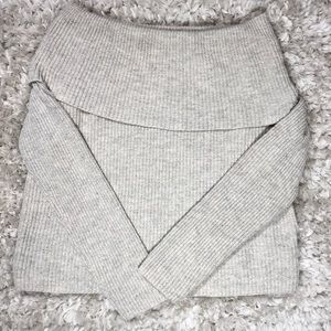 🎄3 for $20 sweater sale🎄off the shoulder sweater